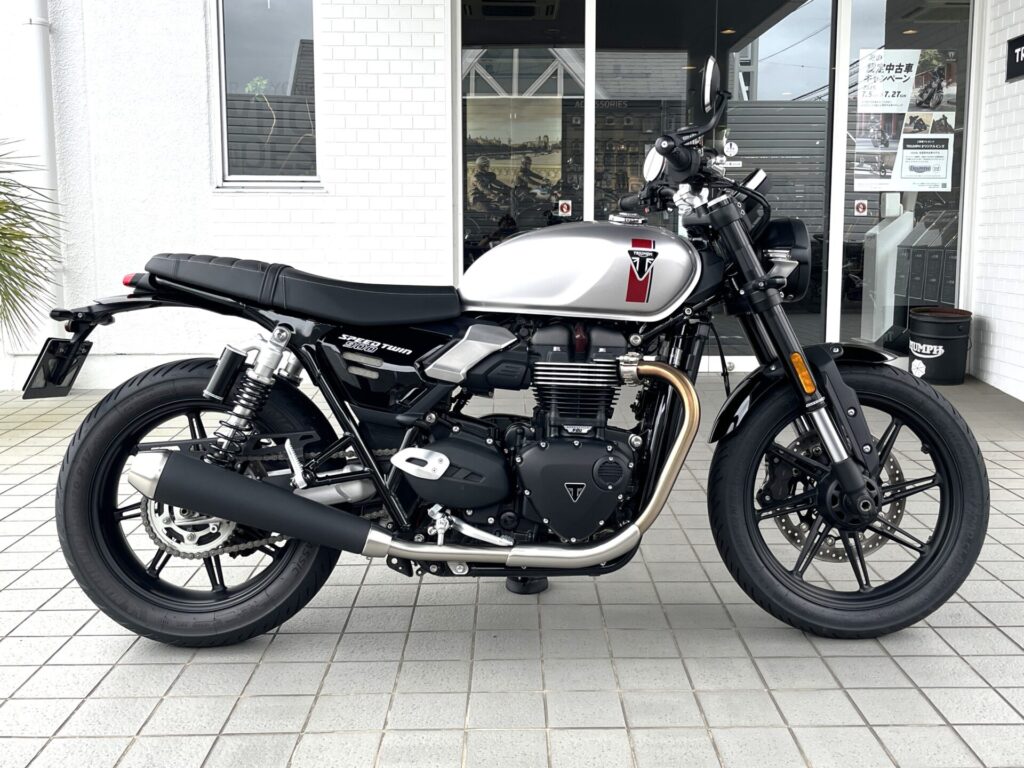 スピードツイン900 / アルミニウムシルバー 2025年モデル