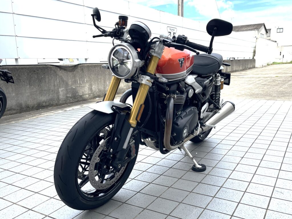 スピードツイン1200RS / バハオレンジサファイアブラック 2025年