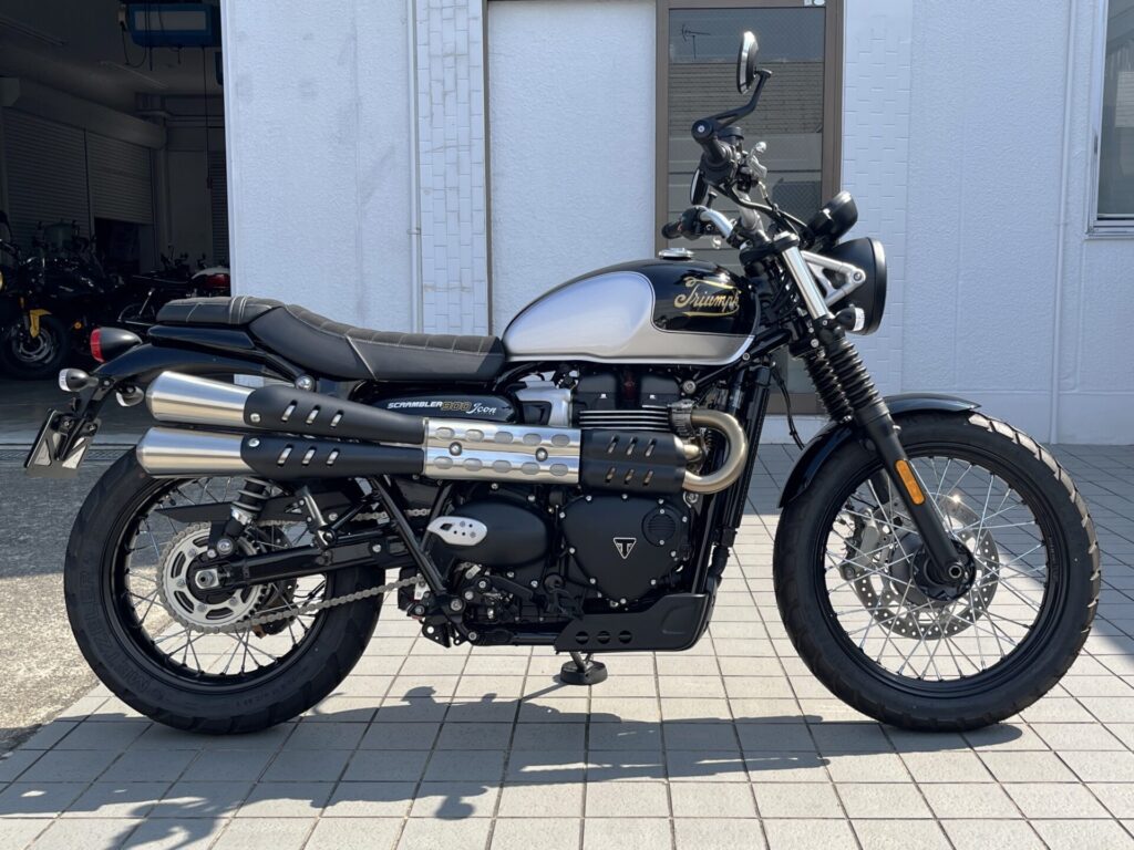 スクランブラー900限定モデルICONエディション / サファイア